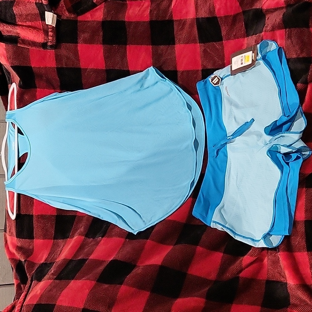 Avia running shorts/Danskin Tank sz. L